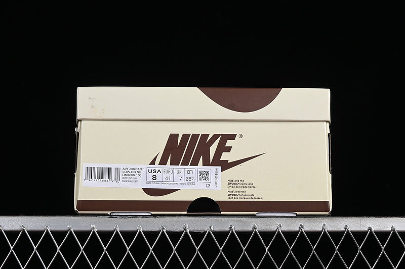 Travis Scott Air Jordan OG LOW OG SAIL/SHY PINK/MUSLIN