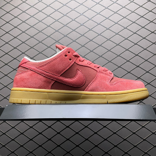 NK SB Dunk Low Red Gum