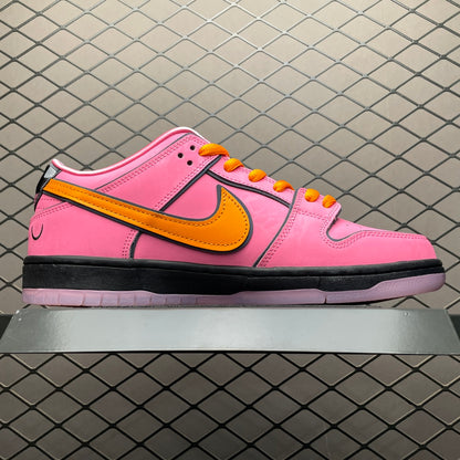 The Powerpuff Girls x Nike SB Dunk Low