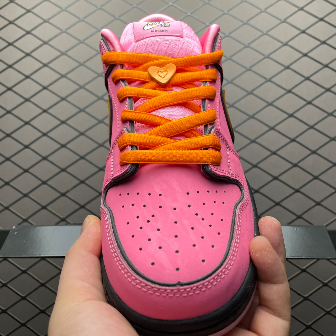 The Powerpuff Girls x Nike SB Dunk Low